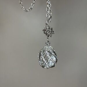 VTG Jules B Caged Crystal Teardrop Pendant Textured Chain Silver Necklace‎ READ